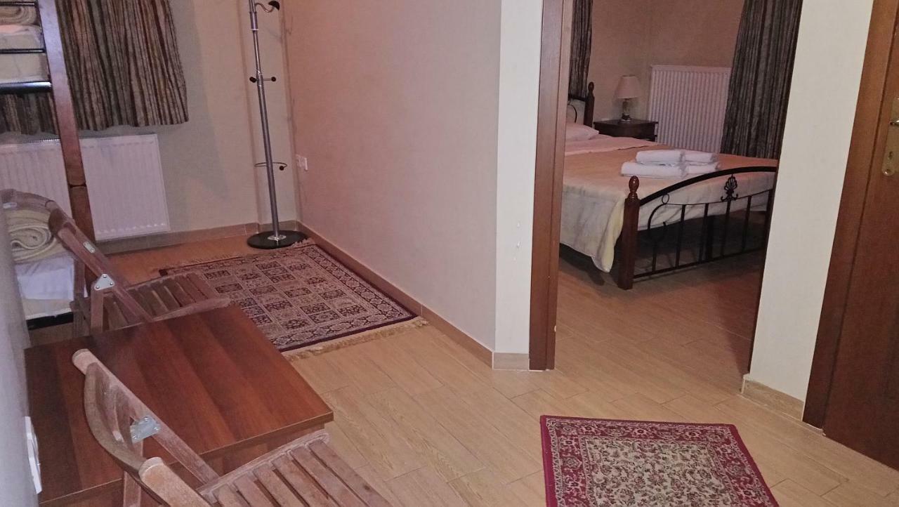 Alpina Suites Kastoria Bagian luar foto